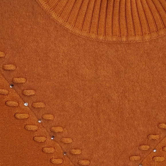 Sug❤️r brand super soft, warm, durable polyamide/viscose blend sweater 🍊 - Picture 3 of 5